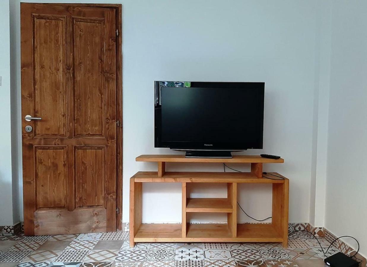 2 Bedroom Apartment Near Heroes Square บูดาเปสต์ ภายนอก รูปภาพ
